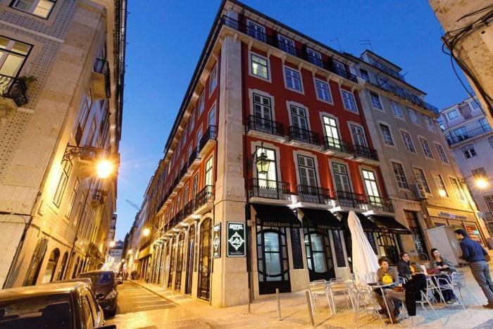 Quarto Com Varanda Na Rua Dos Douradores Lisbon Exterior photo